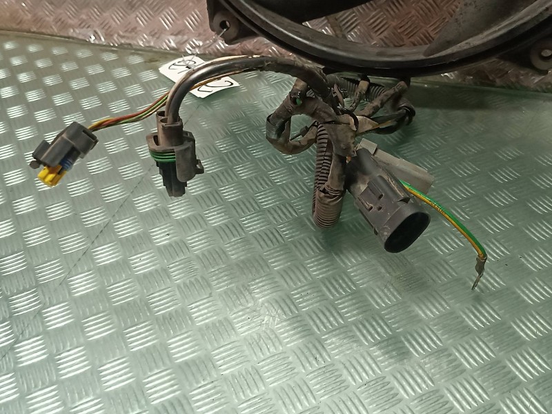 Recambio de electroventilador para citroen xsara picasso 1.6 hdi 90 lx plus referencia OEM IAM 1831237016  