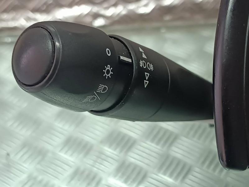 Recambio de mando luces para citroen c4 picasso attraction referencia OEM IAM 96667245ZD  VALEO