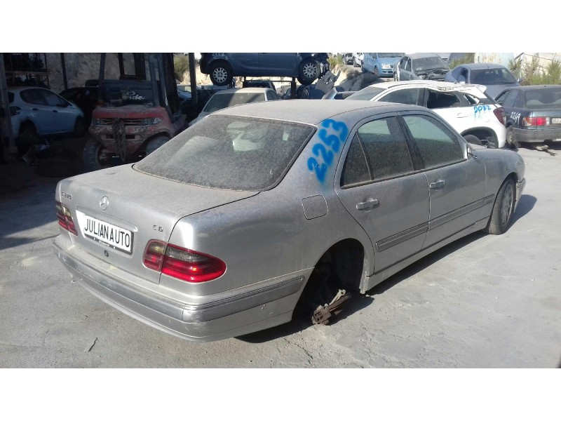 mercedes-benz clase e (w210) berlina diesel del año 2000
