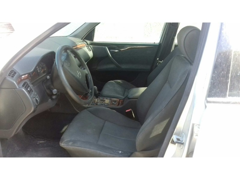 mercedes-benz clase e (w210) berlina diesel del año 2000