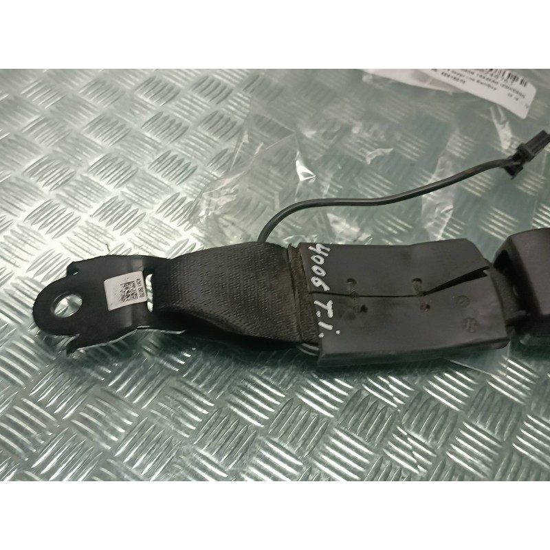 Recambio de enganche cinturon trasero izquierdo para opel mokka x design line start/stop referencia OEM IAM 42615070 2505974 