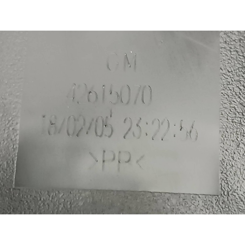 Recambio de enganche cinturon trasero izquierdo para opel mokka x design line start/stop referencia OEM IAM 42615070 2505974 