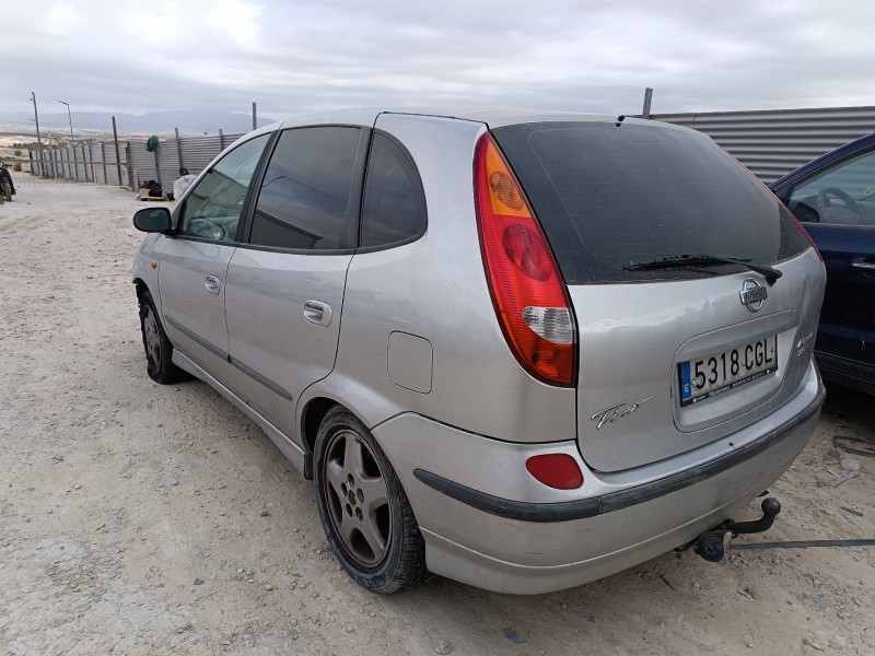 nissan almera tino (v10m) del año 2003