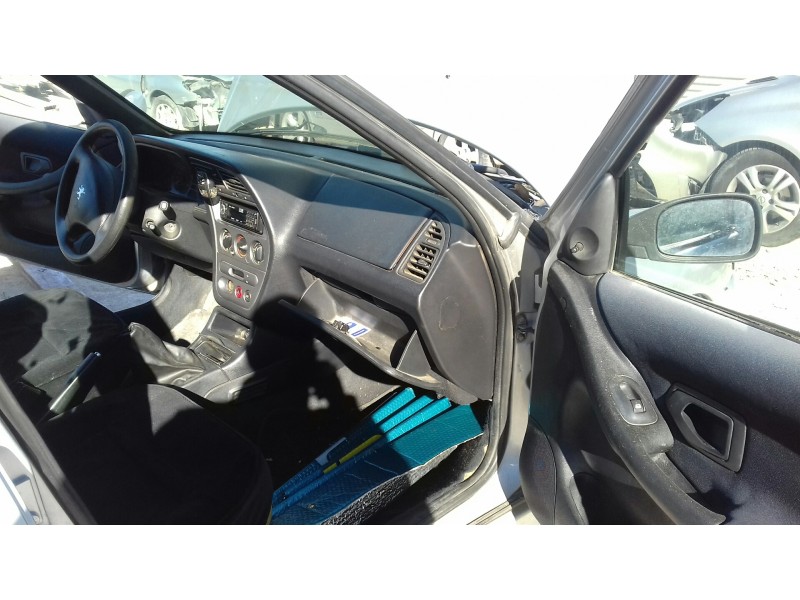 peugeot 306 berlina 3/4/5 puertas (s2) del año 2001