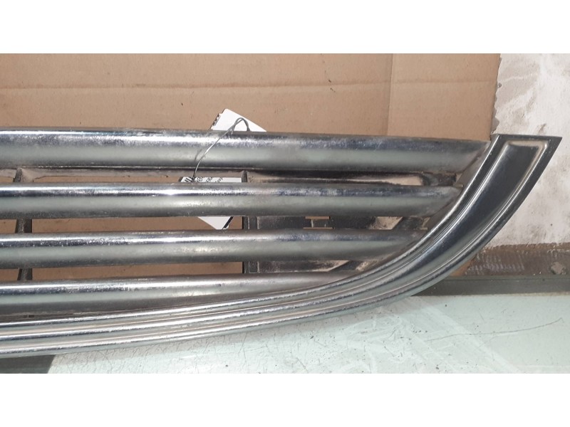 Recambio de rejilla delantera para bmw mini (r50,r53) cooper referencia OEM IAM 1490374 5113 1490375