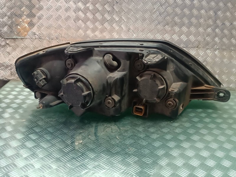 Recambio de faro izquierdo para hyundai coupe (gk) 1.6 fx referencia OEM IAM 92102CXXX  