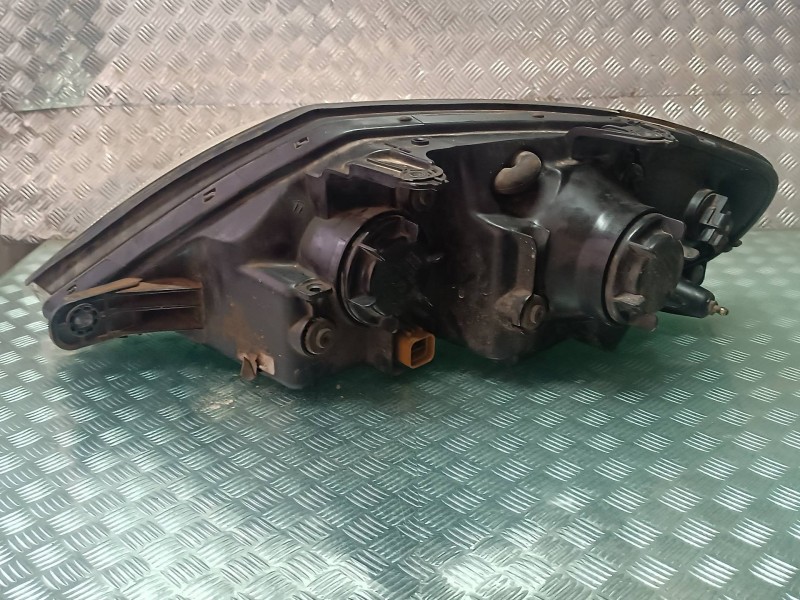 Recambio de faro derecho para hyundai coupe (gk) 1.6 fx referencia OEM IAM 9210202CXXX  