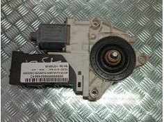 Recambio de motor elevalunas delantero izquierdo para peugeot 407 st sport referencia OEM IAM 1137328125 0130822200 BROSE