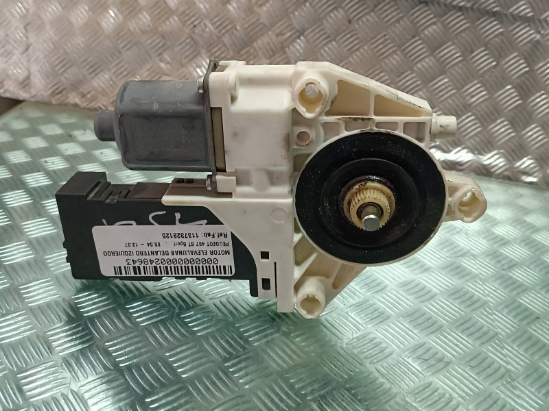 Recambio de motor elevalunas delantero izquierdo para peugeot 407 st sport referencia OEM IAM 1137328125 0130822200 BROSE