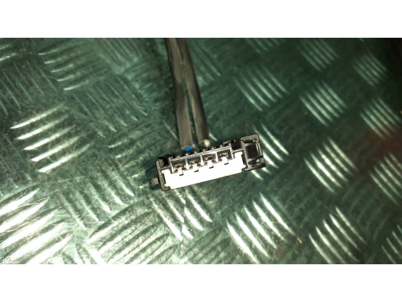 Recambio de enganche cinturon trasero derecho para opel mokka x design line start/stop referencia OEM IAM 42615068 42615068 