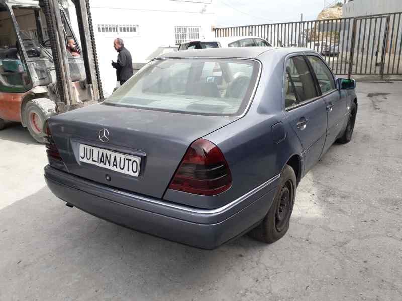 mercedes-benz clase c (w202) berlina del año 1993