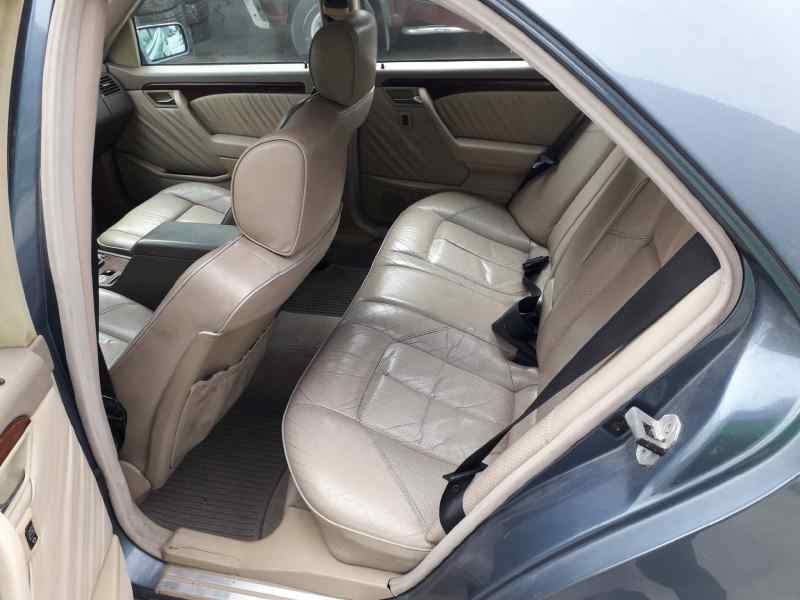 mercedes-benz clase c (w202) berlina del año 1993