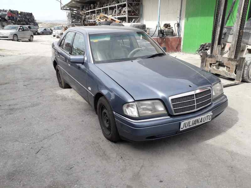 mercedes-benz clase c (w202) berlina del año 1993