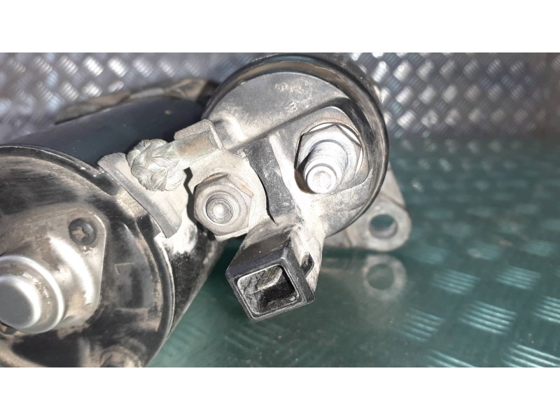 Recambio de motor arranque para seat ibiza (6l1) cool referencia OEM IAM 02T911023G 0001120400 BOSCH