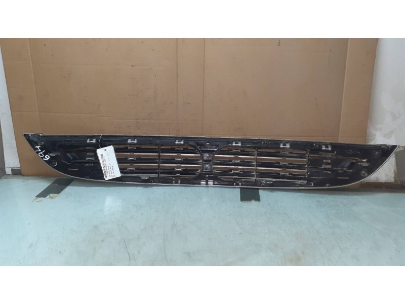 Recambio de rejilla delantera para bmw mini (r50,r53) cooper referencia OEM IAM 1490374 5113 1490375