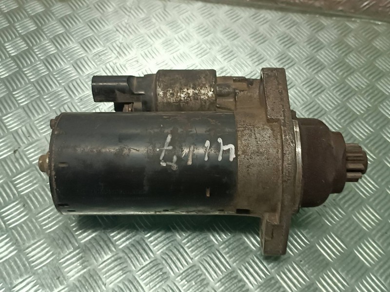 Recambio de motor arranque para volkswagen polo (9n3) advance referencia OEM IAM 02T911024 0001123018 BOSCH
