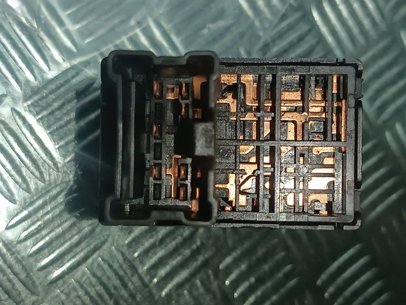 Recambio de mando retrovisor para nissan almera tino (v10m) básico referencia OEM IAM   CONECTOR 7 PINES