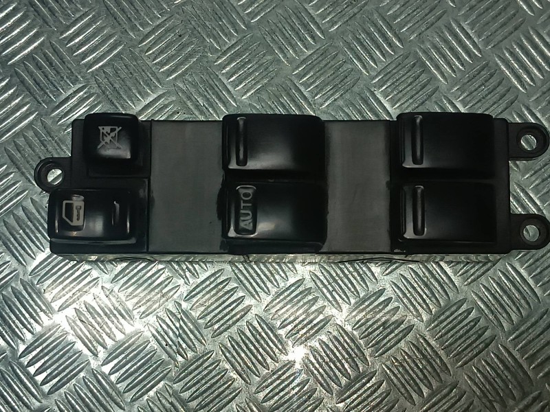 Recambio de mando elevalunas delantero izquierdo para nissan almera tino (v10m) básico referencia OEM IAM   CONECTOR 15 PINES