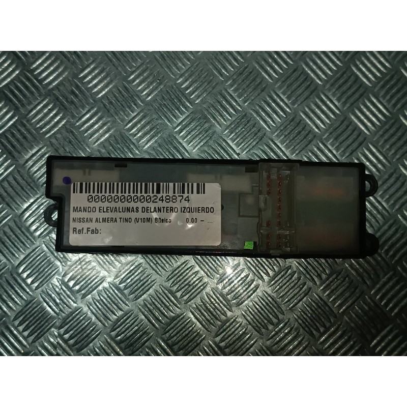 Recambio de mando elevalunas delantero izquierdo para nissan almera tino (v10m) básico referencia OEM IAM   CONECTOR 15 PINES