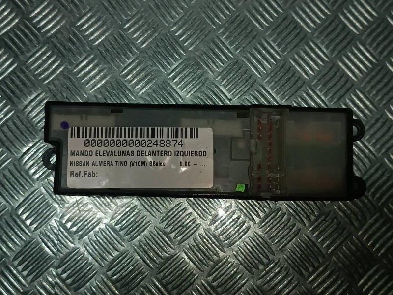 Recambio de mando elevalunas delantero izquierdo para nissan almera tino (v10m) básico referencia OEM IAM   CONECTOR 15 PINES