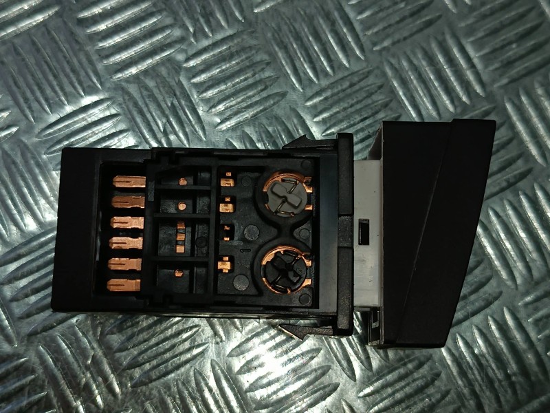 Recambio de interruptor para hyundai coupe (gk) 1.6 fx referencia OEM IAM  CONECTOR 6 PINES ANTINIEBLA