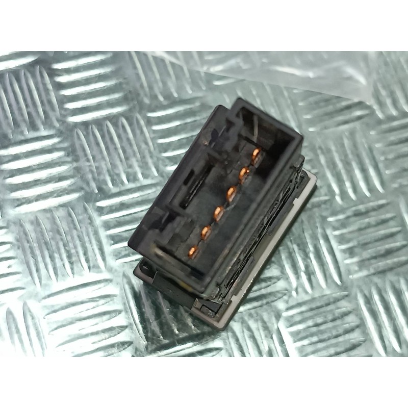 Recambio de interruptor para hyundai coupe (gk) 1.6 fx referencia OEM IAM  CONECTOR 6 PINES ANTINIEBLA