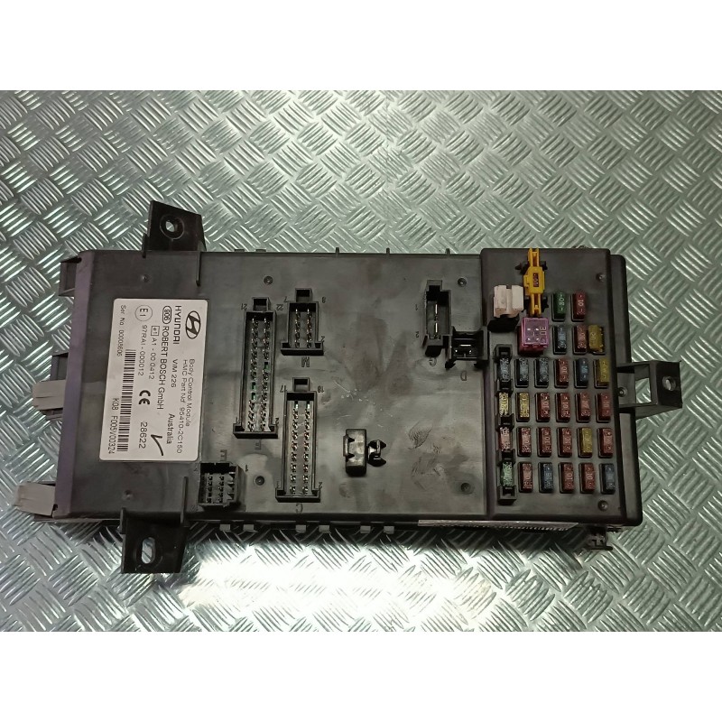 Recambio de caja reles / fusibles para hyundai coupe (gk) 1.6 fx referencia OEM IAM 954102C150 954102CXXX BOSCH