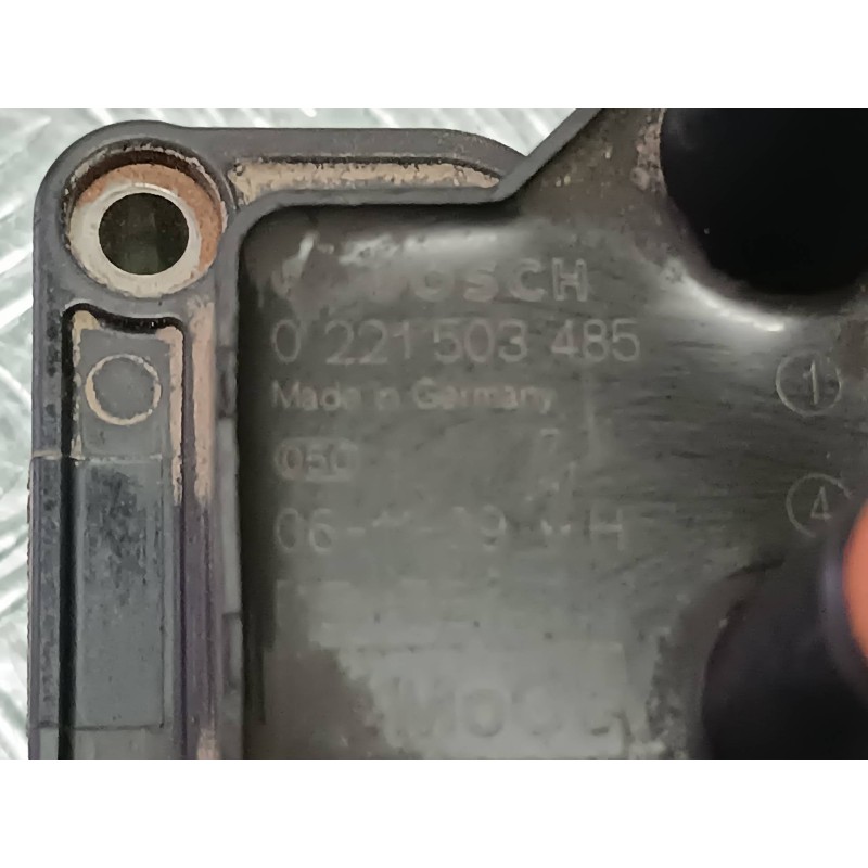 Recambio de bobina encendido para ford fusion (cbk) ambiente referencia OEM IAM 0221503485 CONECTOR 3 PINES FOMOCO