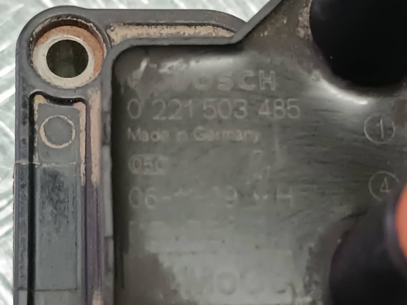 Recambio de bobina encendido para ford fusion (cbk) ambiente referencia OEM IAM 0221503485 CONECTOR 3 PINES FOMOCO