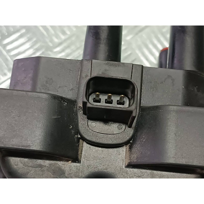 Recambio de bobina encendido para ford fusion (cbk) ambiente referencia OEM IAM 0221503485 CONECTOR 3 PINES FOMOCO