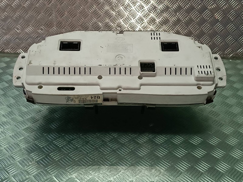 Recambio de cuadro instrumentos para hyundai coupe (gk) 1.6 fx referencia OEM IAM 940032C635 20021128 B24