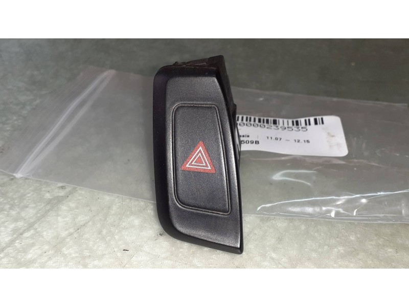 Recambio de warning para audi a4 ber. (b8) basis referencia OEM IAM 8K1941509B  CONECTOR 6 PINES