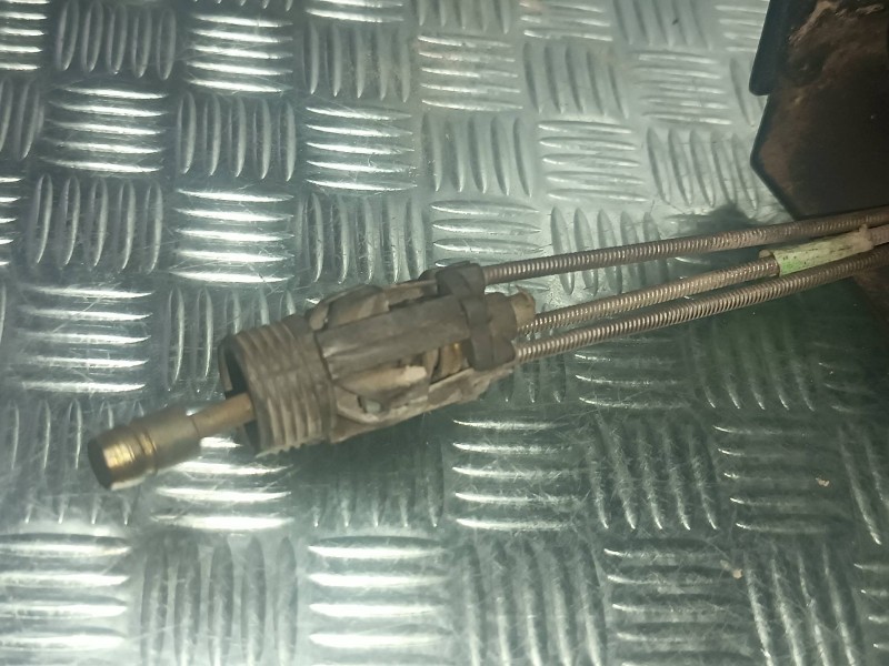 Recambio de retrovisor izquierdo para fiat brava (182) td 75 sx referencia OEM IAM 0151682  MANUAL