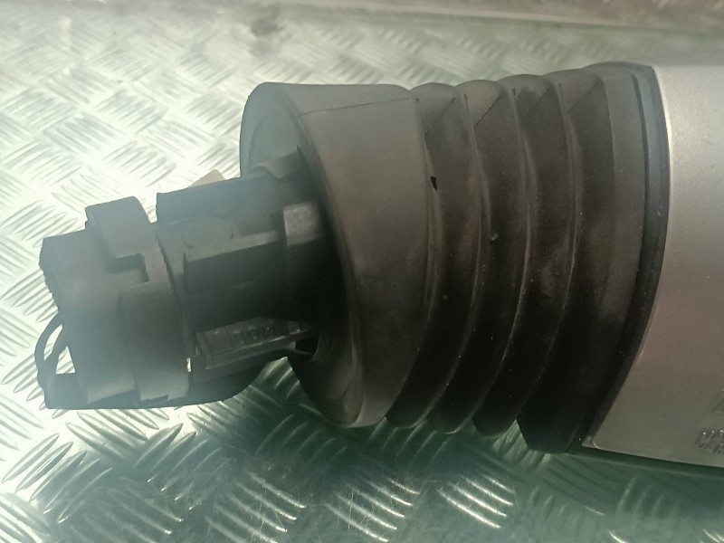 Recambio de retrovisor izquierdo para fiat punto berlina (188) 1.2 8v active referencia OEM IAM 0157181  ELECTRICO