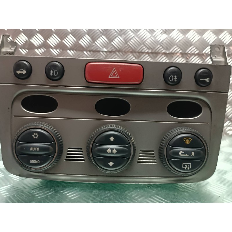 Recambio de mando climatizador para alfa romeo 147 (190) 1.9 jtd distinctive referencia OEM IAM 01560513690 C397 