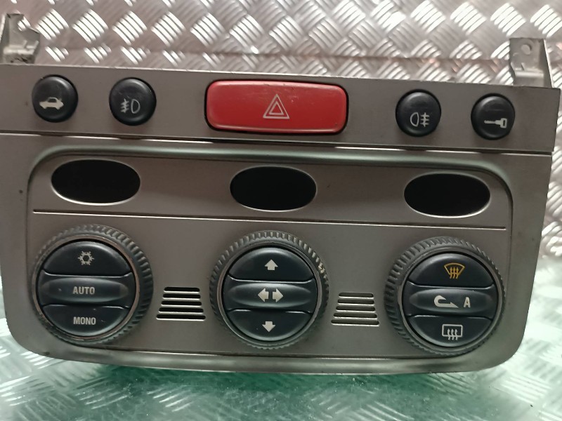 Recambio de mando climatizador para alfa romeo 147 (190) 1.9 jtd distinctive referencia OEM IAM 01560513690 C397 