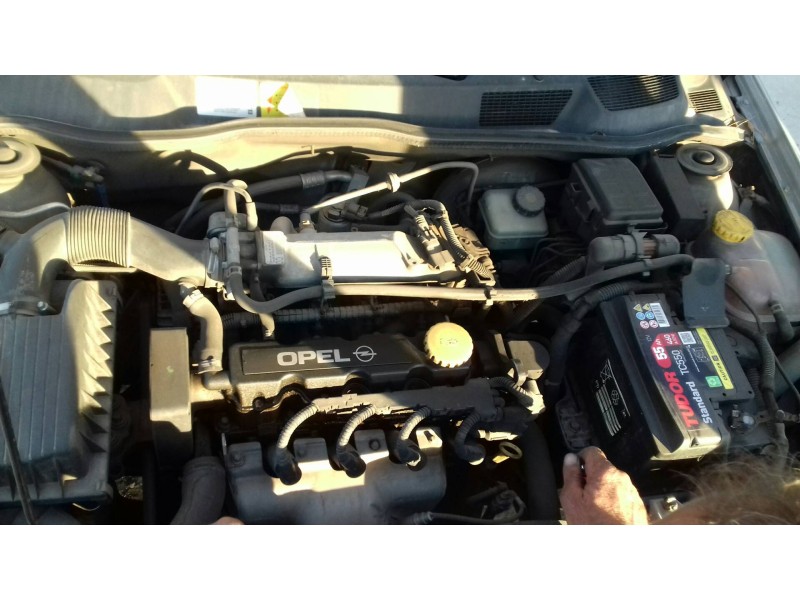 opel astra g berlina del año 2002