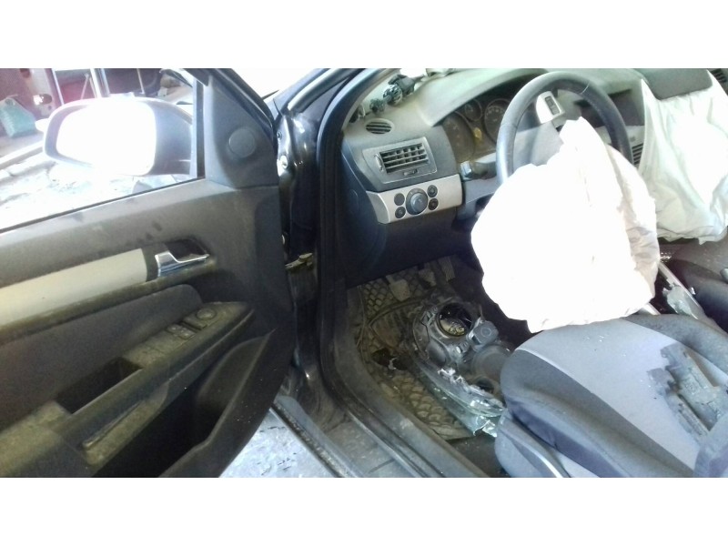 opel astra h berlina del año 2007