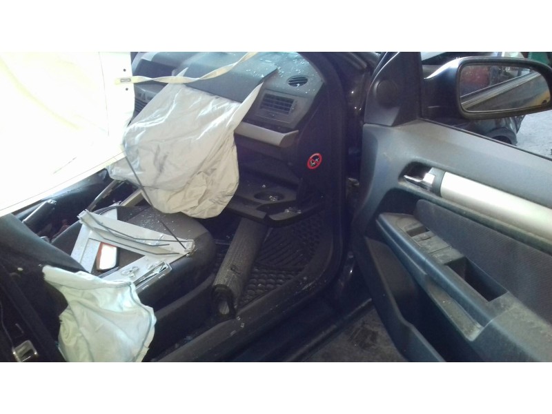 opel astra h berlina del año 2007