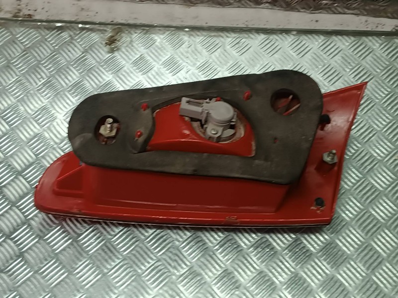 Recambio de piloto trasero izquierdo interior para alfa romeo 147 (190) 1.6 ts 105 sport referencia OEM IAM 60693792  