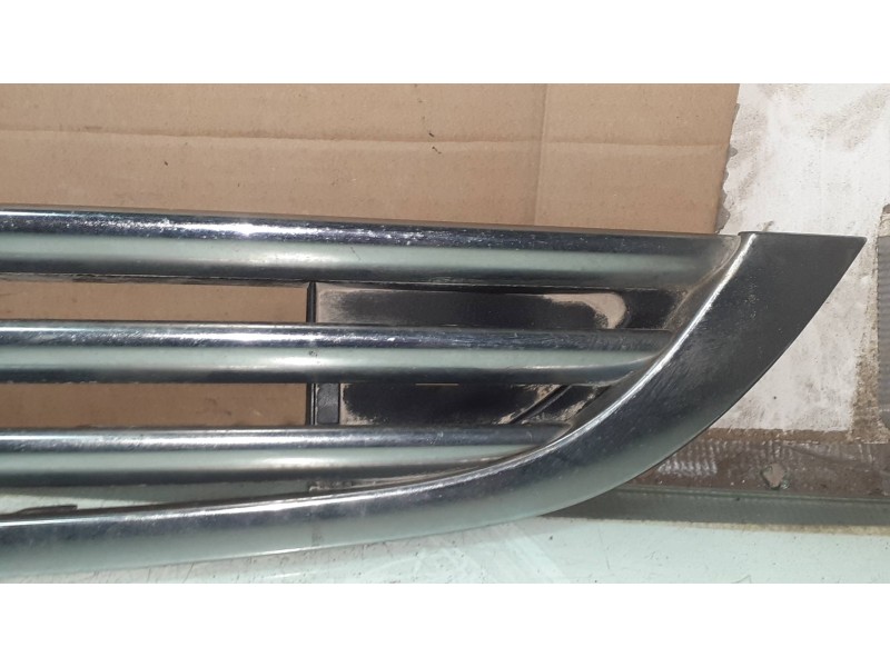 Recambio de rejilla delantera para bmw mini (r50,r53) cooper referencia OEM IAM 1490376  