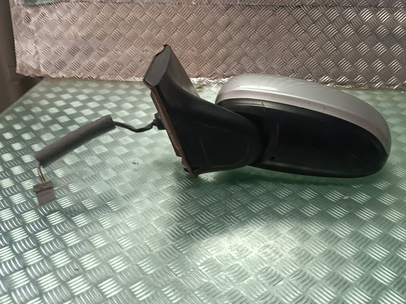 Recambio de retrovisor izquierdo para nissan almera tino (v10m) básico referencia OEM IAM 015541  ELECTRICO