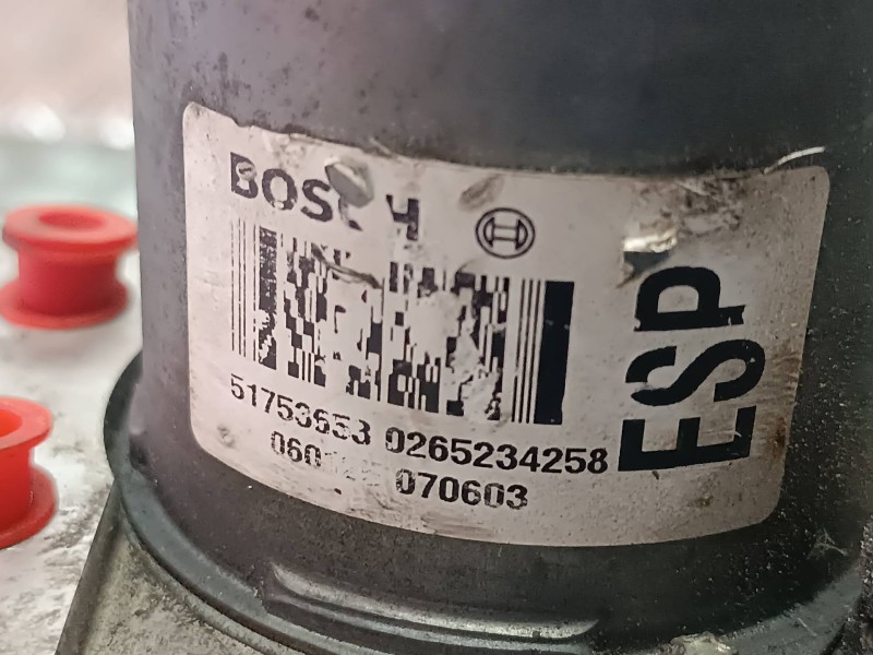 Recambio de abs para alfa romeo 147 (190) 1.9 jtd 120 collezione referencia OEM IAM 51753653 0265234258 0265950428