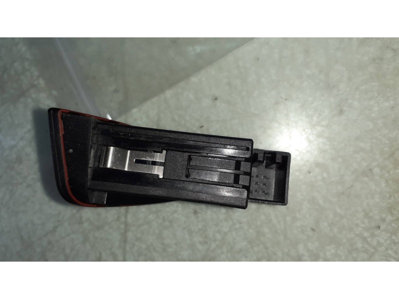 Recambio de warning para audi a4 ber. (b8) basis referencia OEM IAM 8K1941509B  CONECTOR 6 PINES