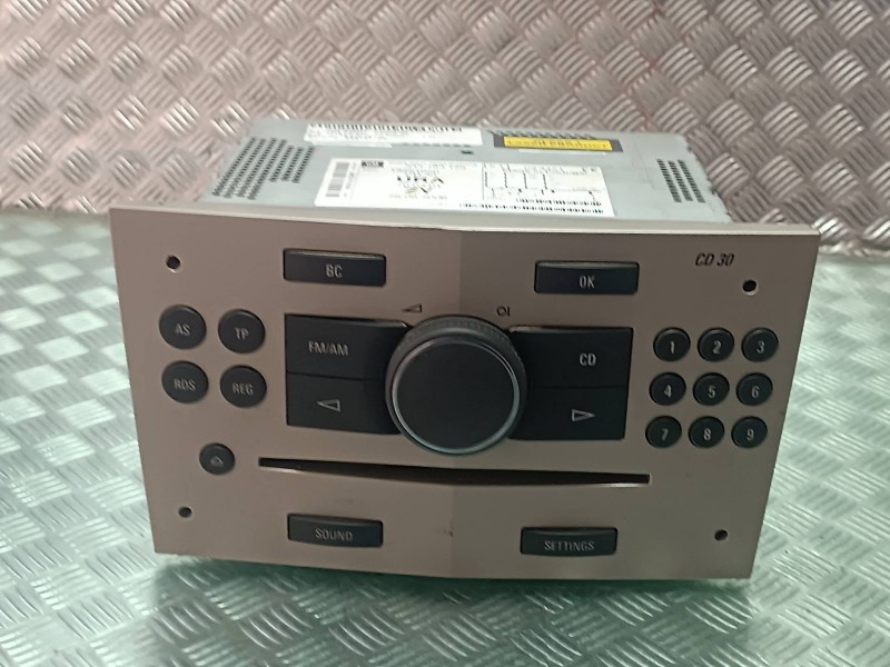 Recambio de sistema audio / radio cd para opel astra h berlina cosmo referencia OEM IAM 344183129 13251050 DELPHI GRUNDIG