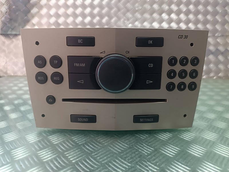 Recambio de sistema audio / radio cd para opel astra h berlina cosmo referencia OEM IAM 344183129 13251050 DELPHI GRUNDIG