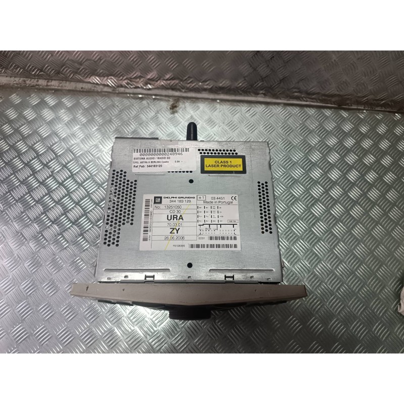 Recambio de sistema audio / radio cd para opel astra h berlina cosmo referencia OEM IAM 344183129 13251050 DELPHI GRUNDIG