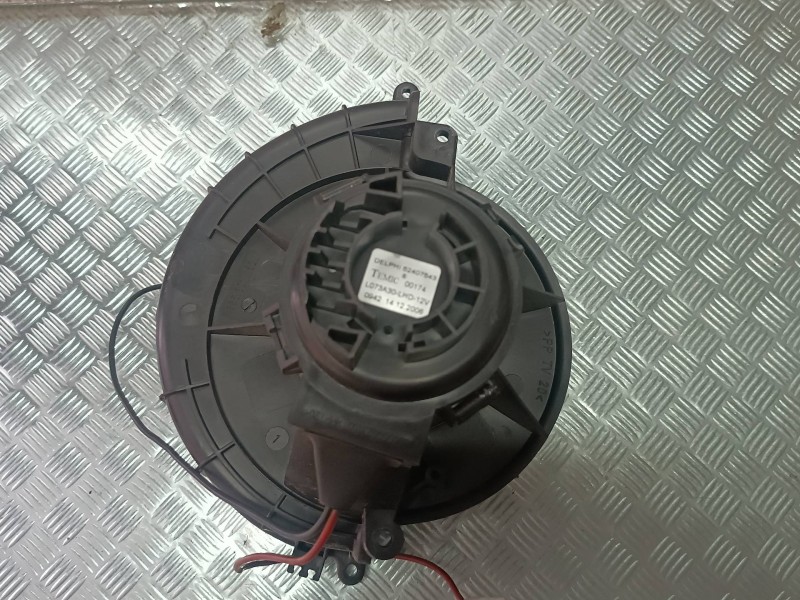Recambio de ventilador calefaccion para opel astra h berlina cosmo referencia OEM IAM 52407543 LO73A30LHP 885601156