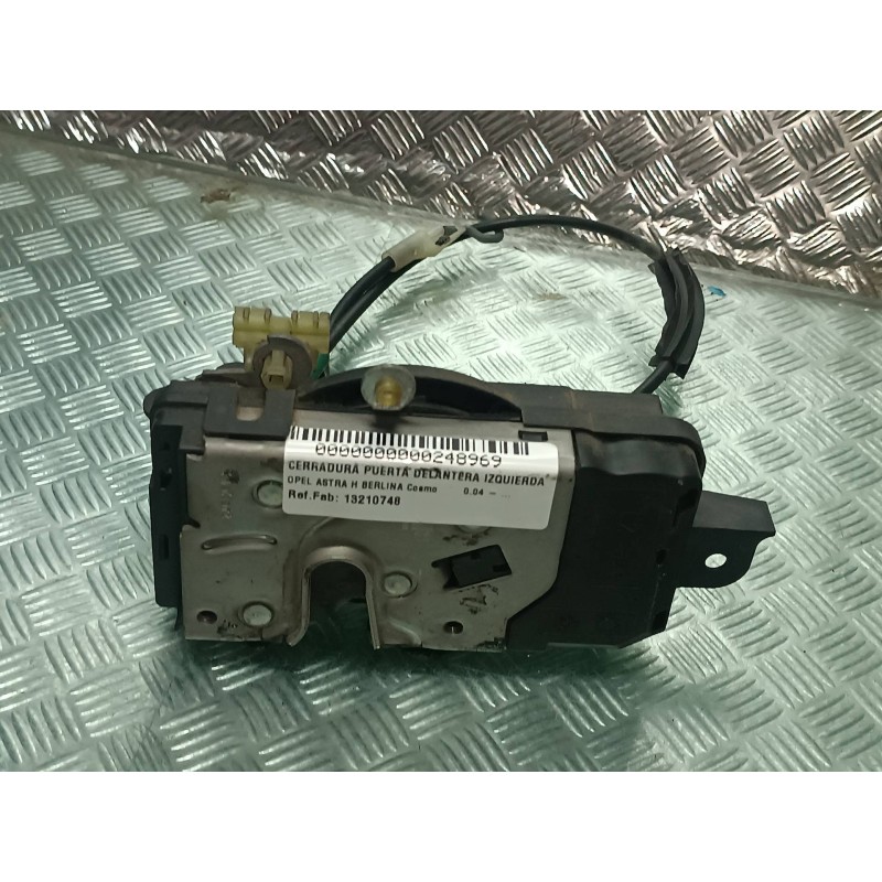 Recambio de cerradura puerta delantera izquierda para opel astra h berlina cosmo referencia OEM IAM 13210748 QF ELECTRICA