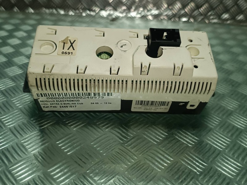 Recambio de modulo electronico para opel astra g berlina club referencia OEM IAM 24461517 317099190 RELOJ